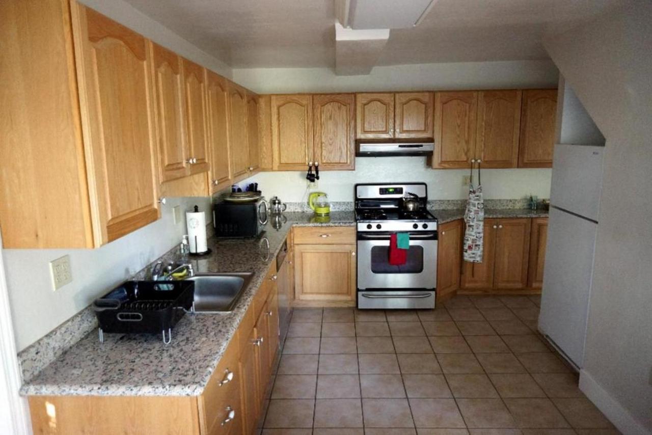 Large 1 Bedroom Apartment, Home Theater, Fireplace เบิร์กลีย์ ภายนอก รูปภาพ