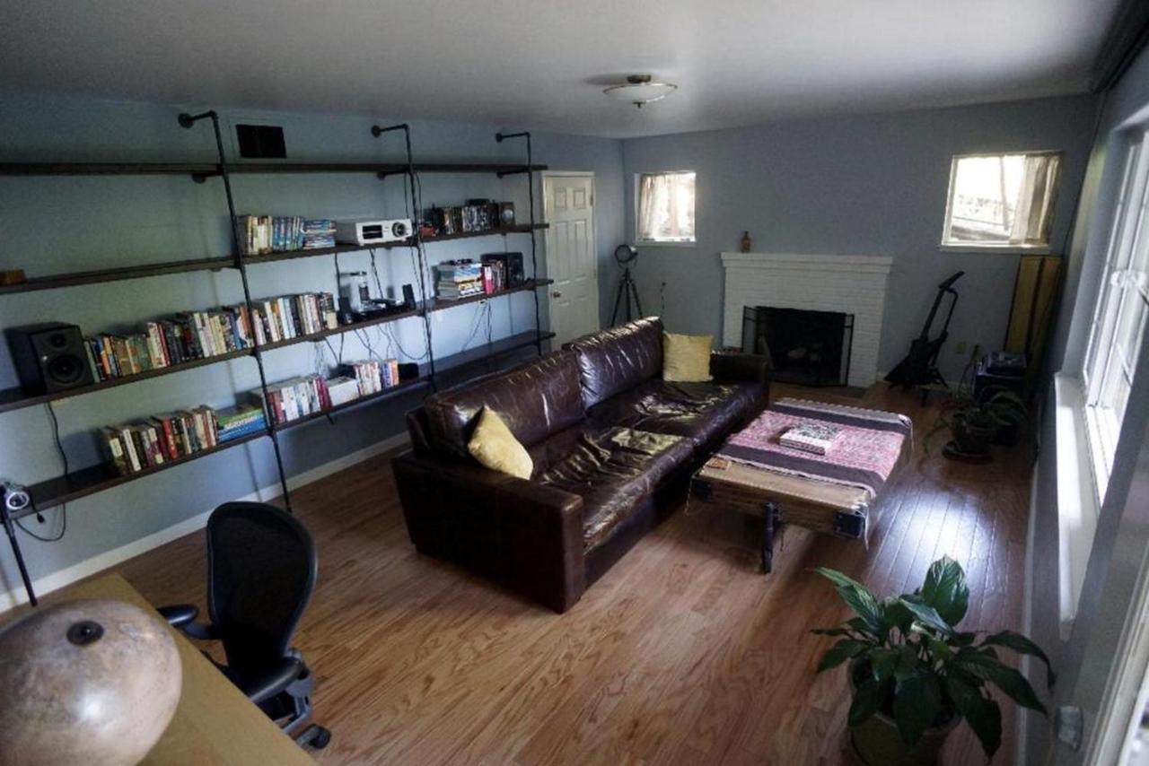 Large 1 Bedroom Apartment, Home Theater, Fireplace เบิร์กลีย์ ภายนอก รูปภาพ